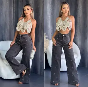 Jeans' con flor de cristal