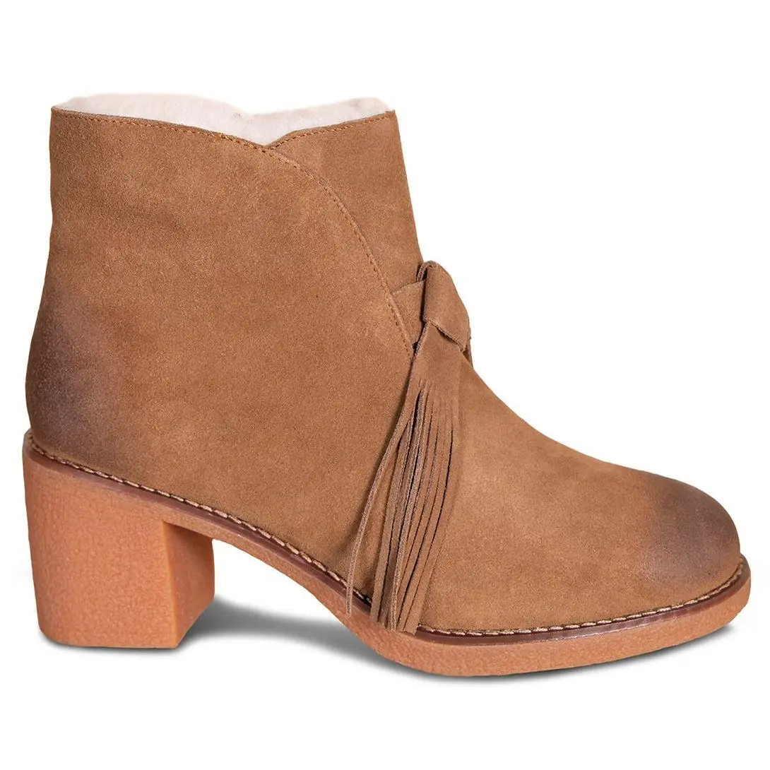 Cloud Nine Sheepskin Madison Boot