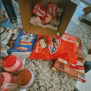 Tigreton Cake Relleno 50g - Vitaminized Cake with Cream Filling and Chocolate Coating - 50 Grams Dessert Snack