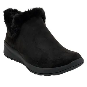 LifeStride with Bzees Technology Greatness Cozy Pull-On Booties