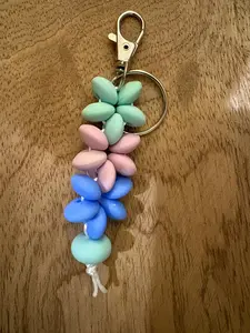 Flower Chain - Handmade Beaded Keychain