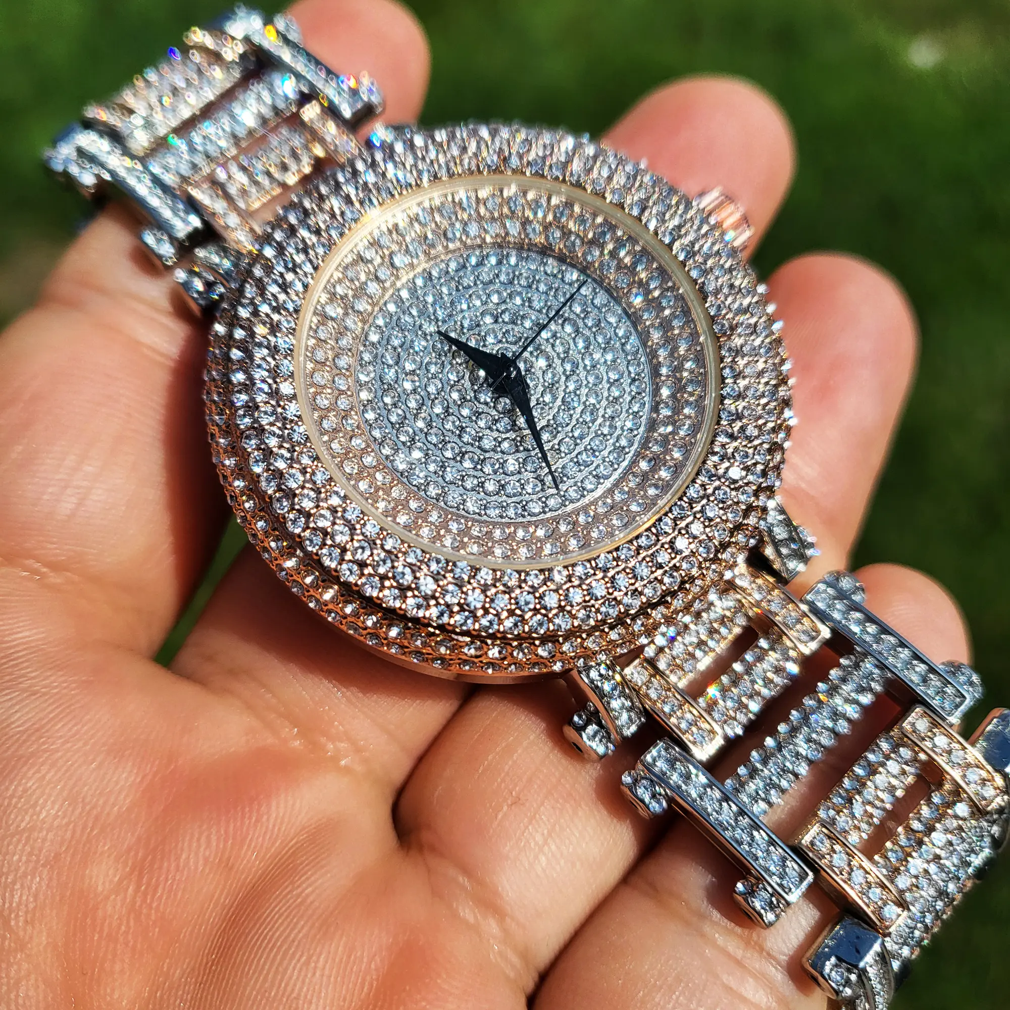MaxBling81 Men's Hip Hop Watch, Full Iced Out Bling Metal Band in Rose Gold or Silver Tone, Diamond Style Face with Analog Quartz Movement, Diamond Style Watch, Fashionable Watches
