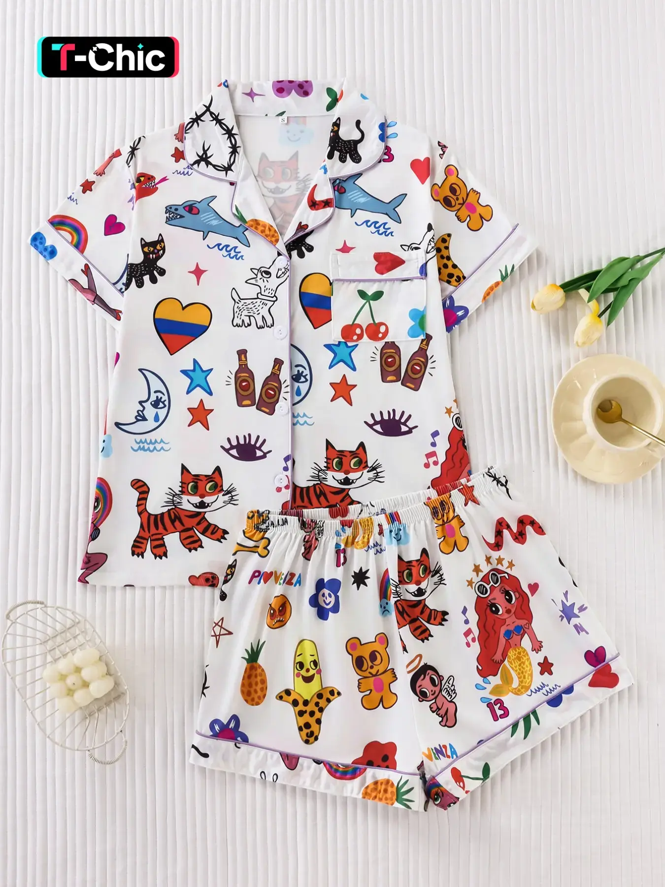 Women's Cartoon Animal Full-Print Pajama Set, Soft and Smooth Fabric, Loose Fit Button-Up Short Sleeve Top and Shorts, Casual Sleepwear Loungewear
