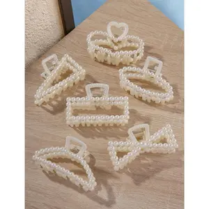 Pearl Hiar Clip