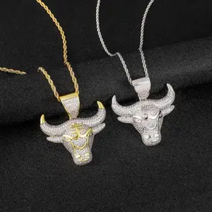 Iced Out Bull Head Pendant Cuban Link Chain Necklace Hip Hop Punk Style Gold Tone Bling Rhinestone Jewelry For Men Women Rapper Streetwear Fashion Accessory