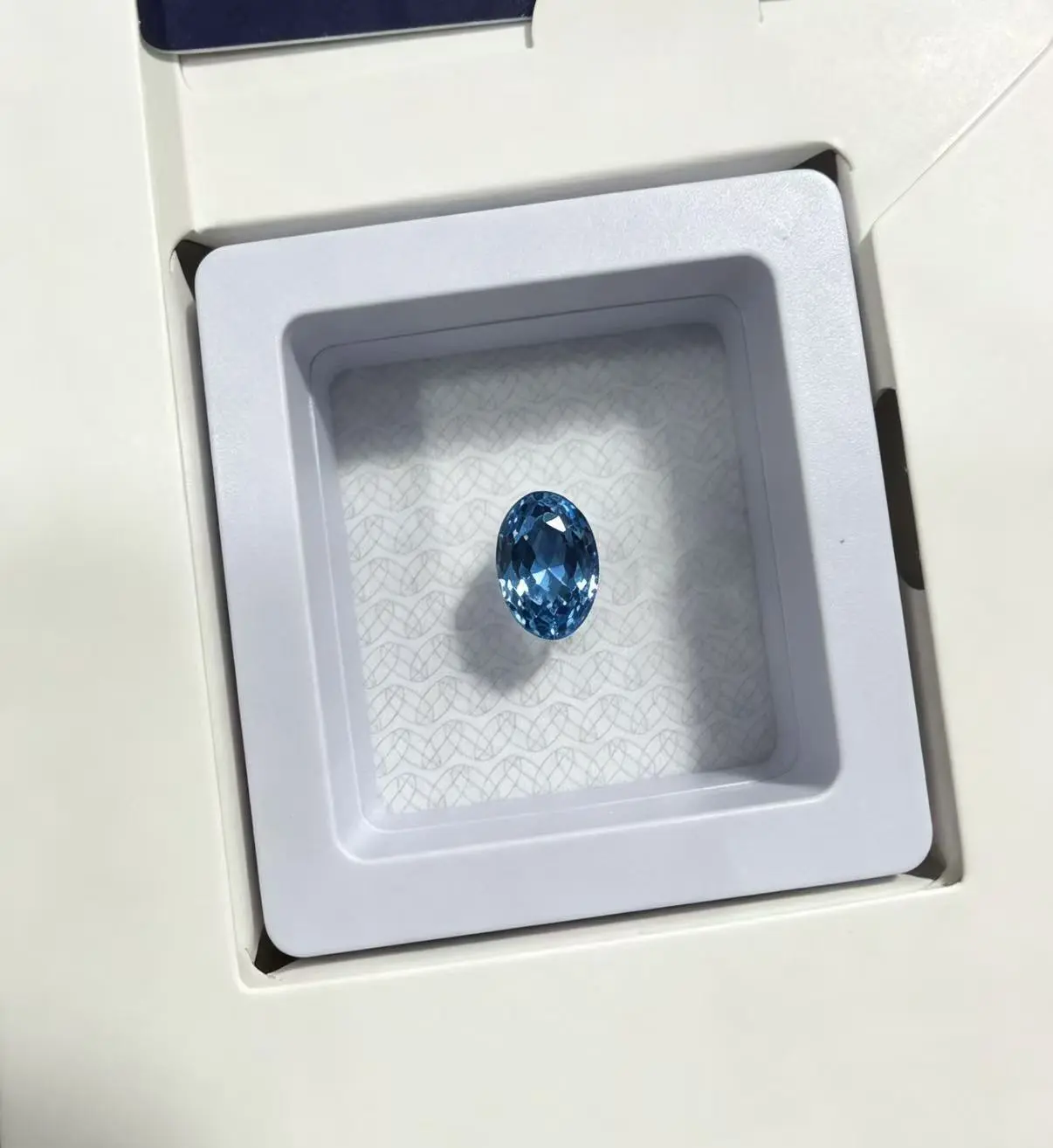 MOISSANITE 1CT Sapphire blue