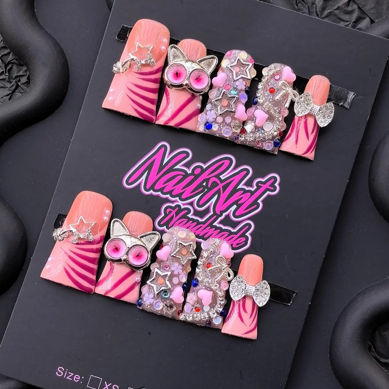Long Strip Pattern Press on Nails with Cat Face Mask Decor, Elegant Rhinestone Decorated, Glittering Fake Nails, Decorative Nails, Y2K Style Nail Art Kit, Elegant Stick on Nails Kit for Women & Girls, Handmade Nails