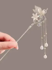 Elegant Butterfly Design Cat Eye Hairpin, High-End New Classical Style Hair Accessory, Tassel Accents Step Shake Hanfu Compatible Hairstyle Jewelry for Women