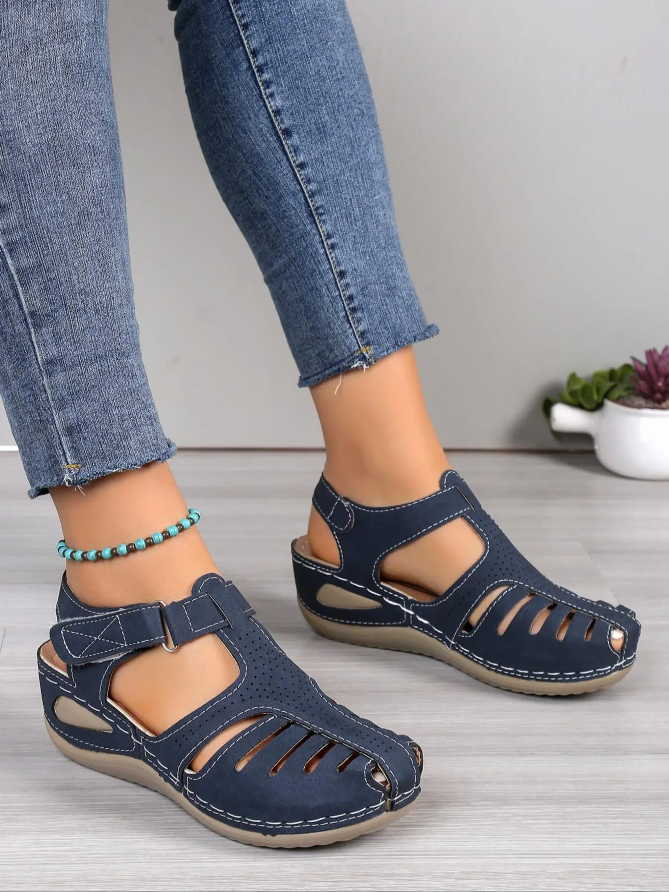 Women's Plain Hollow out Design Wedge Platform Sandals, Casual Comfortable Velcro Non-slip Sandals for Beach Party for Women