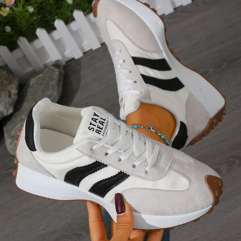 Women's New Thick Sole Casual Shoes, Patchwork Laces, Breathable Anti-Slip, Fashion Versatile Sports Shoes, Sporty Running Shoes, Outdoor Running Training Shoes(Runs small)