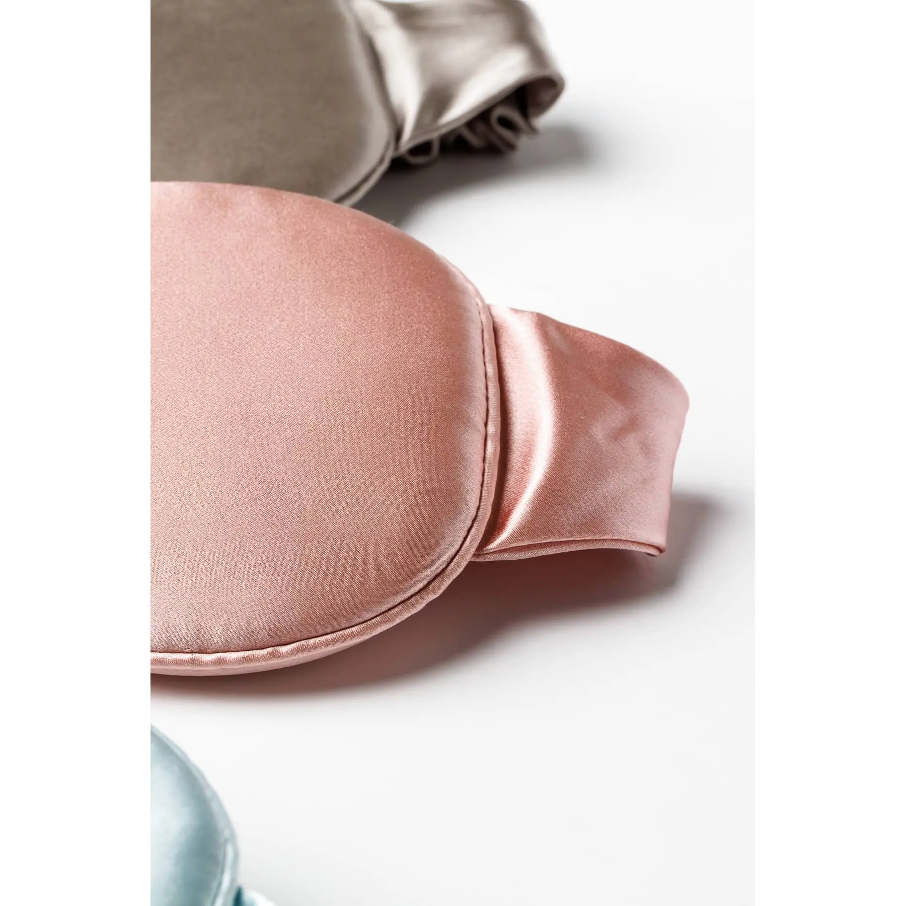 100% Organic Mulberry Silk Contoured Sleep Mask with Gift Box - NEW DESIGN