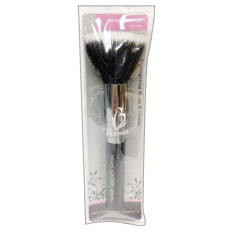 Blossom Highlighter Brush