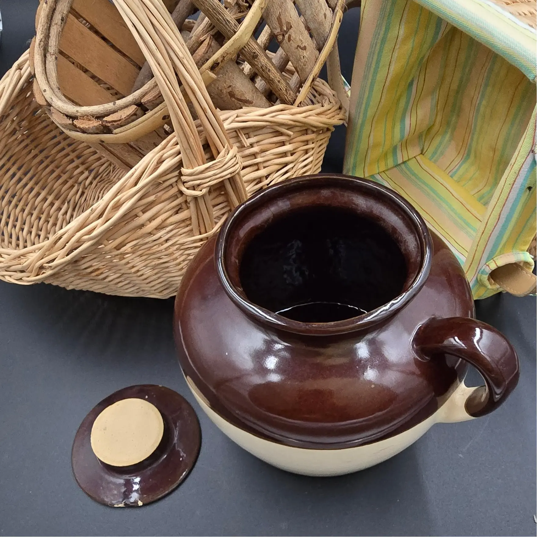 American Pottery Salt-Glazed Bean Pot Early 20th Century Made in USA Classic Design with Lid & Handle Two-Tone Glaze 8" Wide x 6.35" Tall