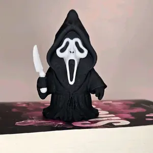 Horror Ghost Gnome - 3D printed - Bookshelf Decor