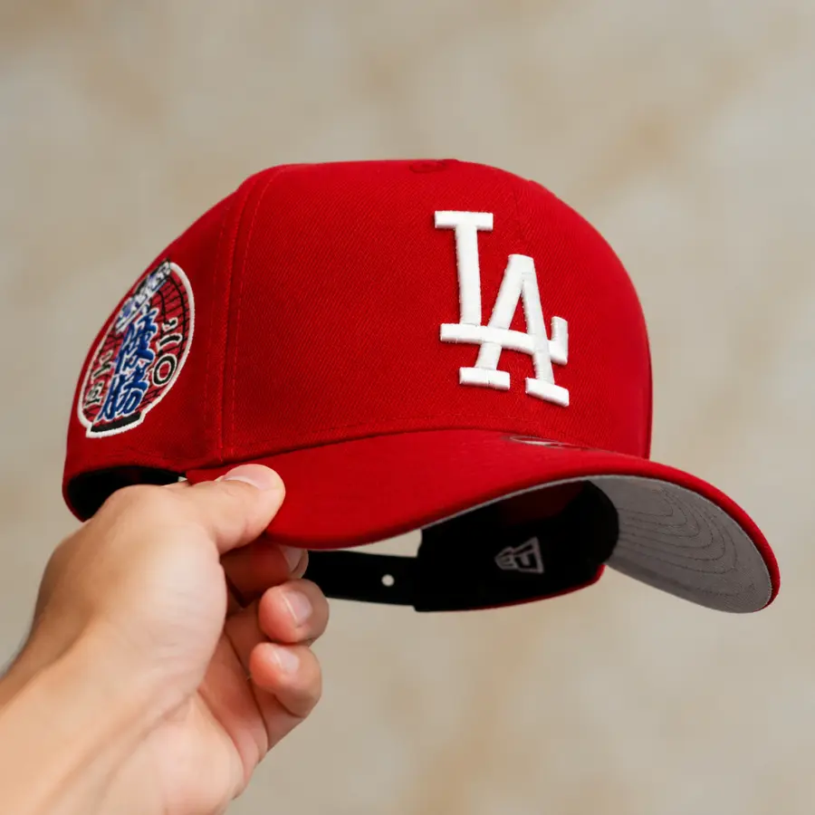 New Era MLB LA Dodgers & NY Yankees 9FORTY 9FIFTY Snapback Adjustable Baseball Cap Burgundy Wine Red Black Premium Embroidered Logo Flat Brim Streetwear Hip Hop Retro Vintage Trucker Style Adjustable Sports Hat for Men Women TikTok Viral USA 2026
