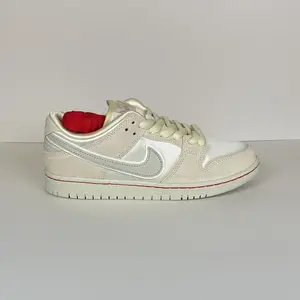Nike Dunk Low Premium SB "City Of Love Light Bone" Sneakers