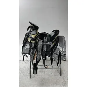 Charro Saddle – Black & White Bordada “El Jinete Real” (15.5”)