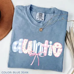 Auntie Shirt Comfort Colors Blue Jean, Coquette Bow Auntie, Cute Auntie Gift, New Aunt Pregnancy Reveal Tee, Pink Bow Floral Auntie Tshirt