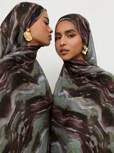 1pc Women's Elegant Ink Print Scarf, Versatile Headscarf Turban Neck Wrap Shawl, Breathable Polyester Fabric, Ideal for Daily Wear, Casual Travel, Photography