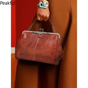 Women’s Small Retro Shoulder Bag Faux Oil Leather Crossbody Messenger Clip Frame Purse for Phone & Essentials Elegant Design for Parties, Casual Outings & Daily Use