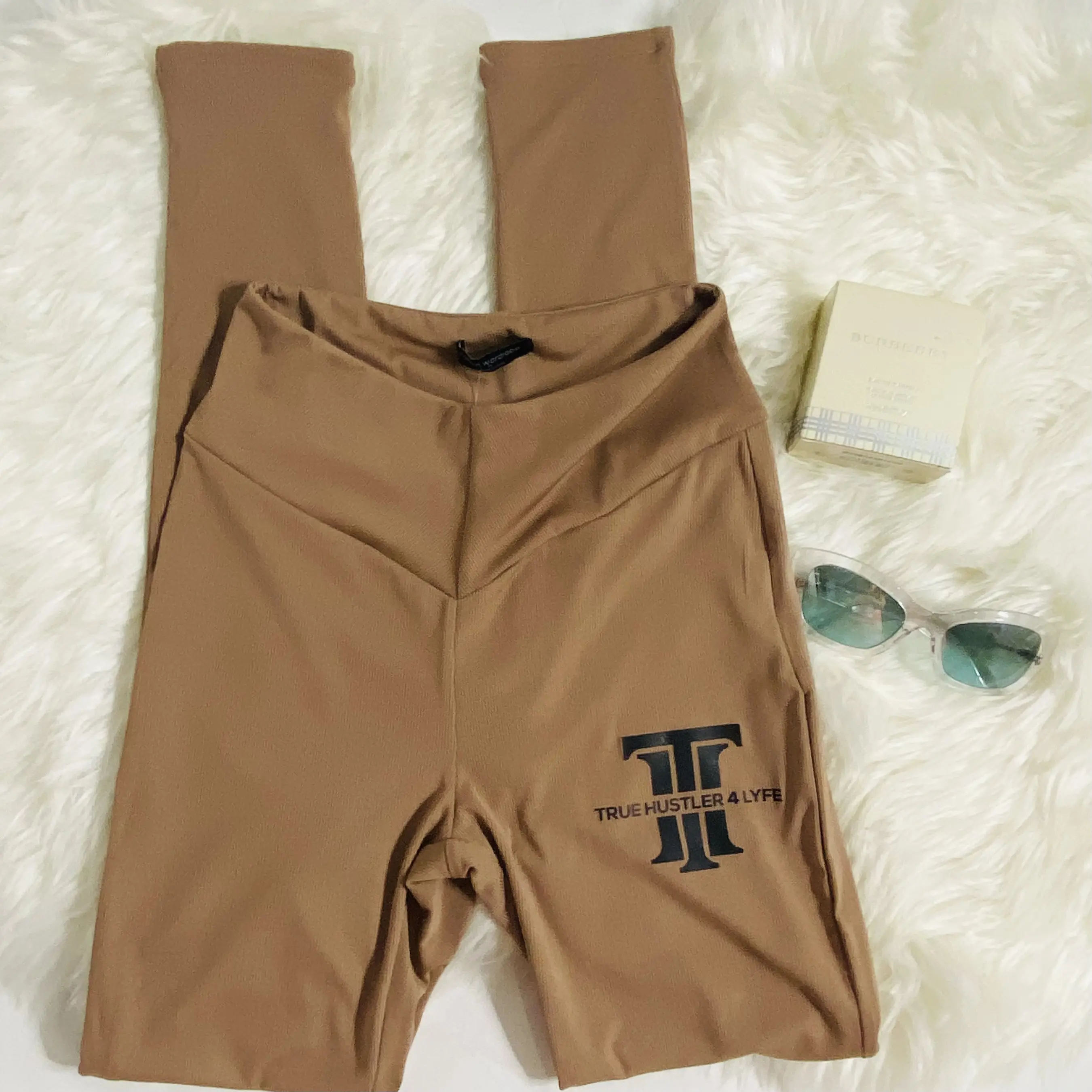 Cocoa Delight: Women's Mocha Brown Leggings for Effortless Chic Polyester