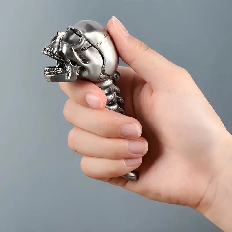 Skull Shaped Metal Bottle Opener, Perfect for Beer & Juice, Ideal Kitchen Tool, Kitchen Gadgets for Home & Restaurant Use, Unique Design, Durable Material