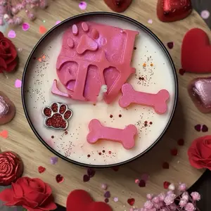 Pet Candle for Pet Moms Valentine's Day Gift with Pink Paw Print & Bone Shapes Decorative Scented Candle