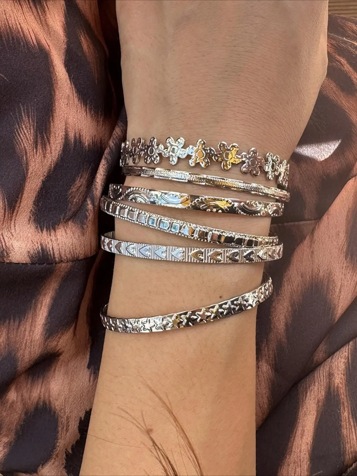 Boho Vintage Flower Heart Star Geometric Open Metal Bangles Set, Boho Style Bracelet Fashion Design Women Casual Party Vacation Personalized Bracelets Stackable Bracelet Stacking Bracelet Bohemian Bracelets Bracelet Sets