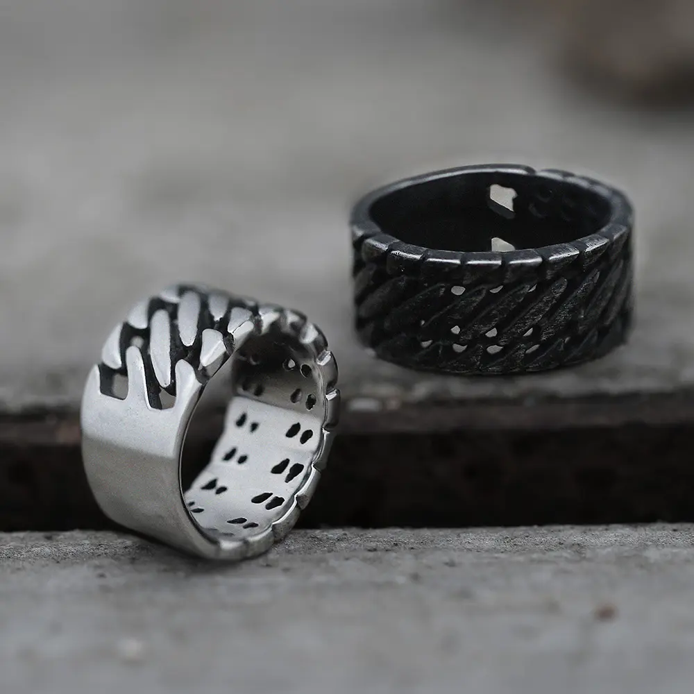 GTHIC Retro Locomotive Style Chain Stripes Stainless Steel Ring Band Ring for Men Daily Wear Biker Ring