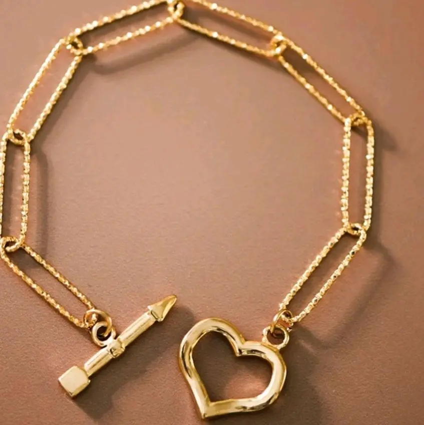 Toggle Heart Link Bracelet