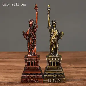Elegant Statue of Liberty Metal - A classic home and office decoration, suitable for both indoor and outdoor use, the perfect gift for living rooms, bedrooms or desks - a symbol of freedom and independence, classic design, made of metal