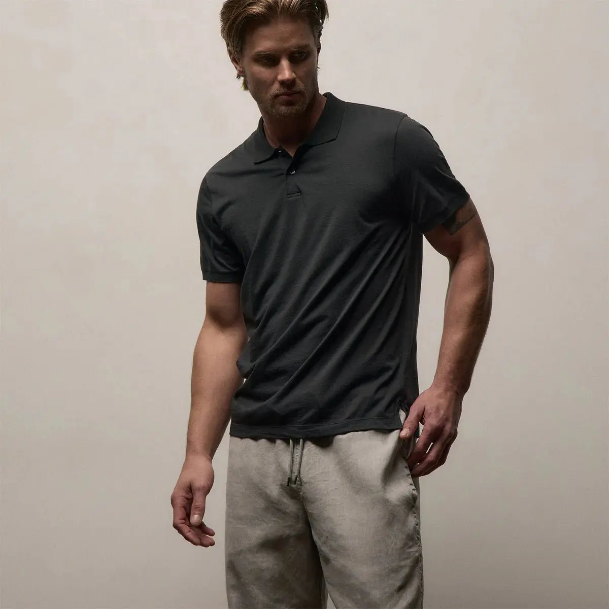 James Perse Luxe Lotus Jersey Polo in Carbon