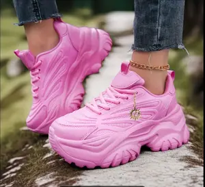 Women's thick-soled sports shoes. Comfortable and casual