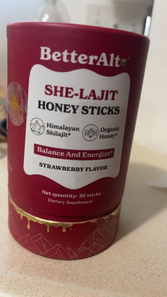 Item: 30 Strawberry Sticks 