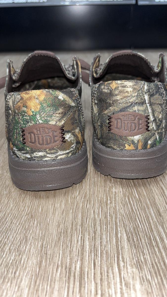 Item: RealTree Brown/Camo, 8