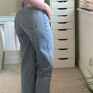 Bella Jeans (light wash)