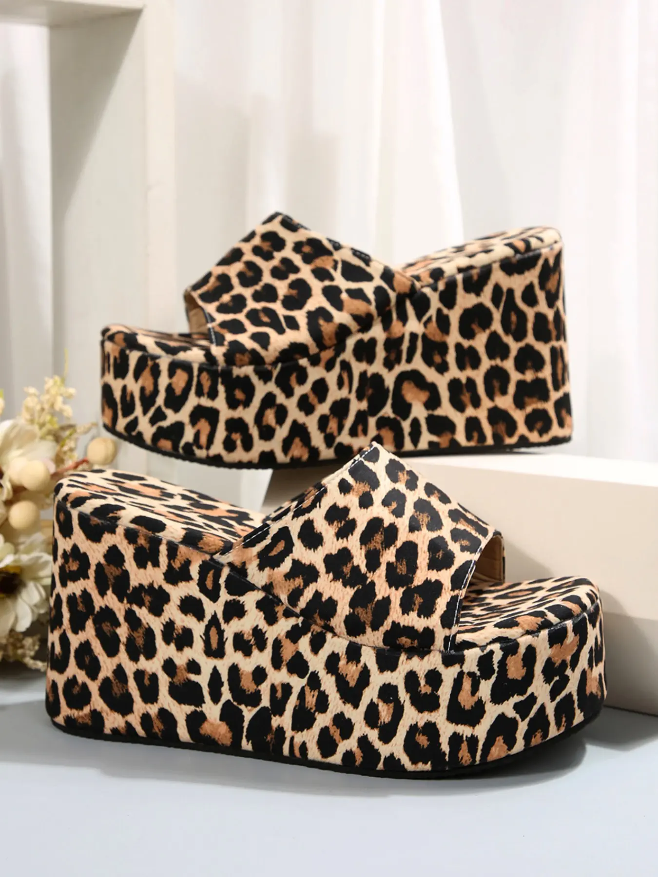 Cool Leopard Print Wedge Sandals, Comfortable Thick Sole Heel Lifters, Perfect for Vacation and Daily Wear, Animal Pattern Women's Shoes, Casual Summer Footwear