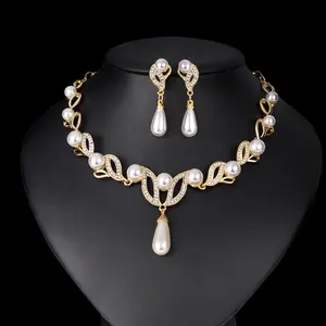 Imitation gold ear pins/ear clips, necklace, earrings, pearl jewelry set.Bridal leaf-shaped long water drop pearl necklace