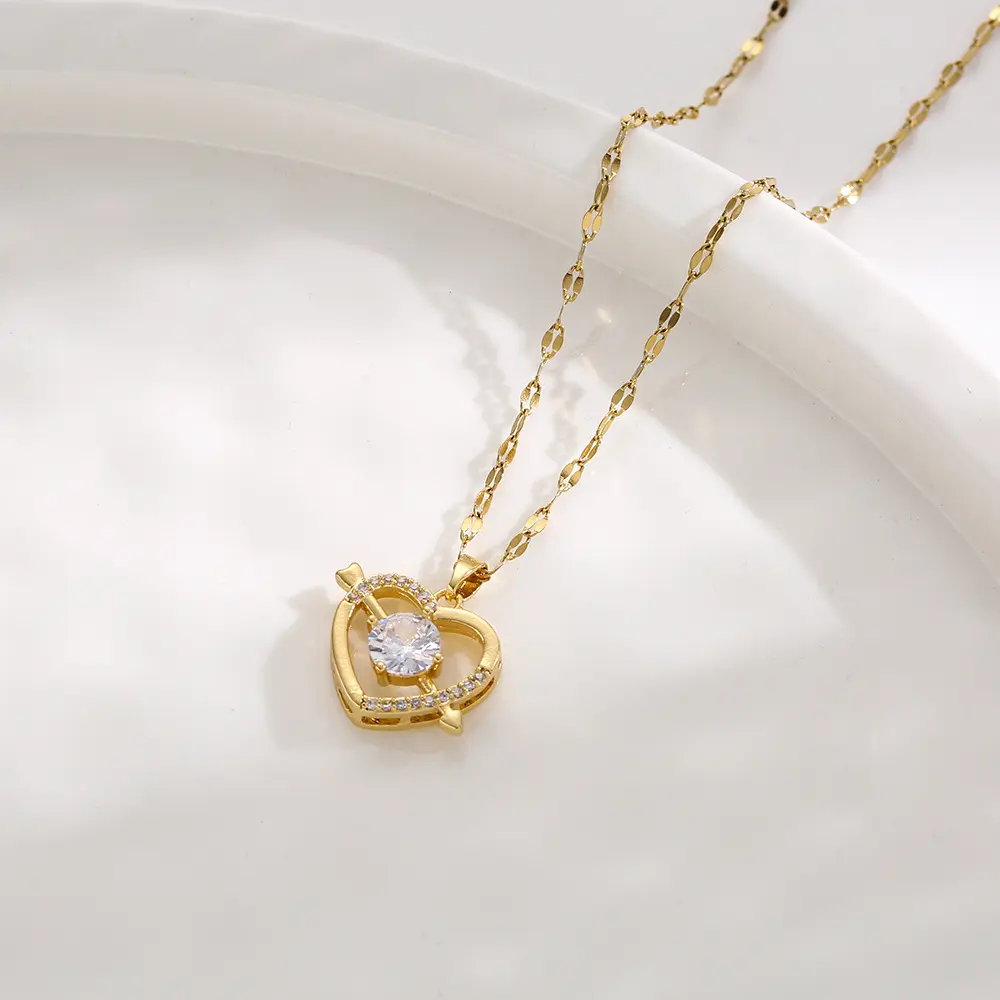 8095 Gold   One arrow piercing through t