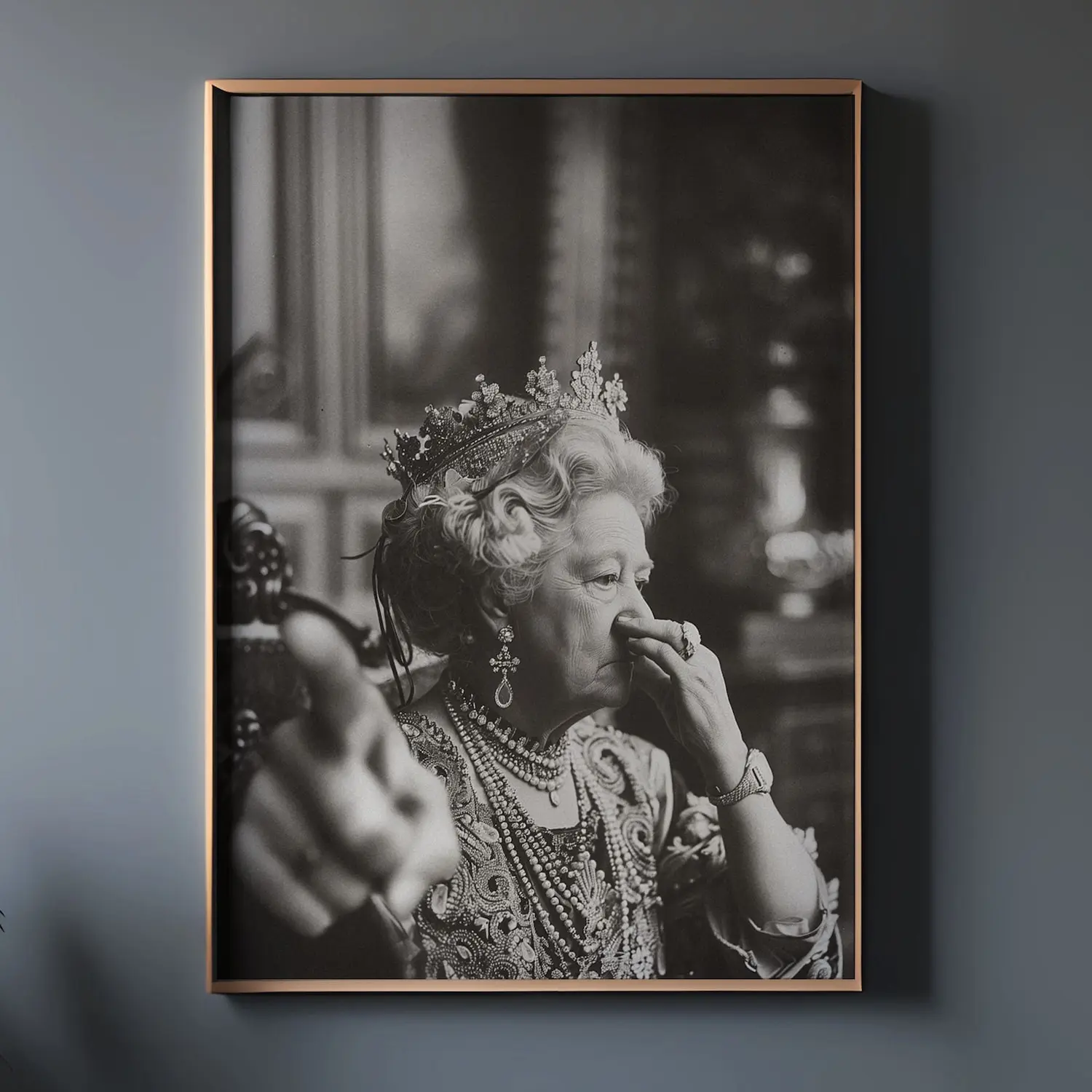 Funny Queen Portrait Print, Midcentury Bathroom Bar Decor