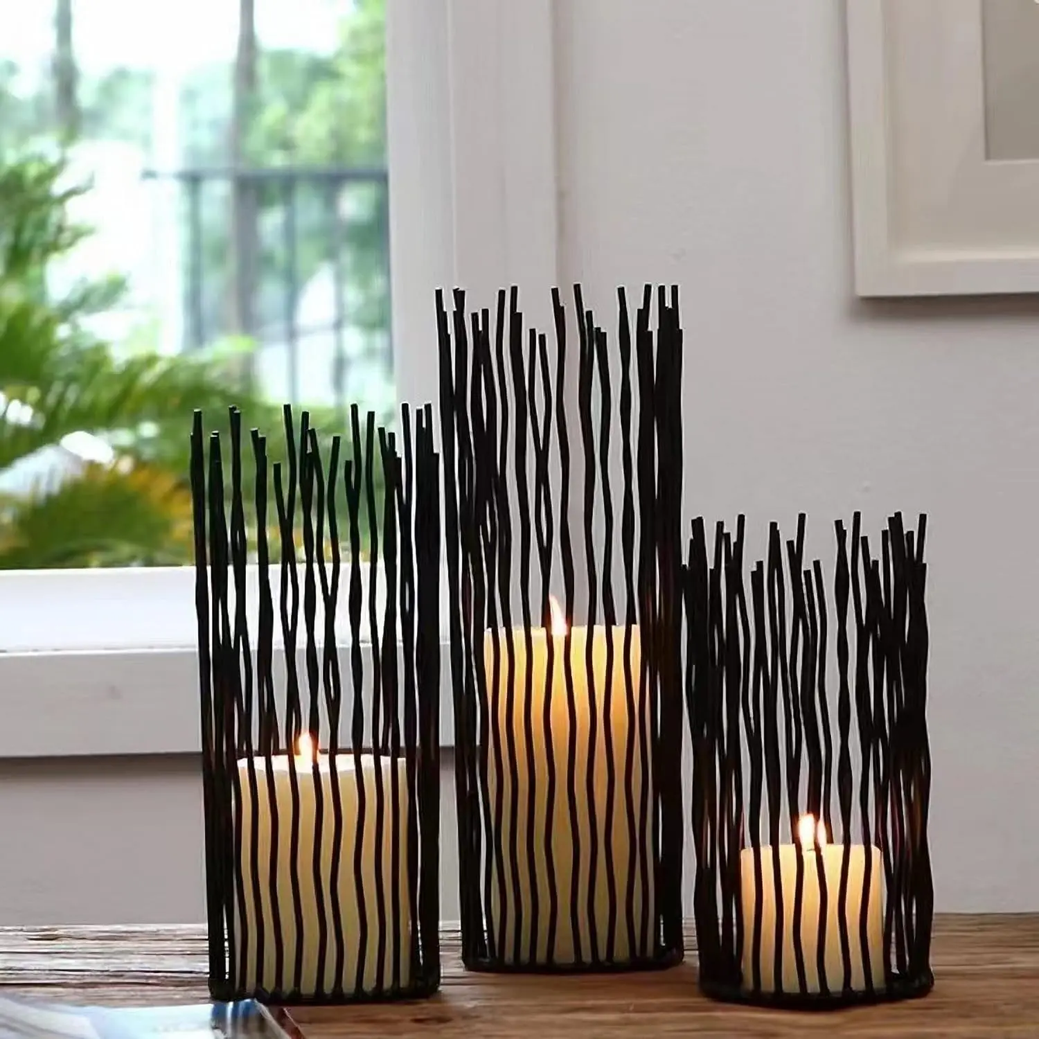Black Wire Pillar Candleholder Set of 3, Creative Hollow Geometric Candle Holders, Black Metal Pillar Candlesticks, Candle Holders for Table Centerpieces, Table Centerpiece Willow Candle Holders for Fireplace Mantel Decoration Party Wedding Home Decor
