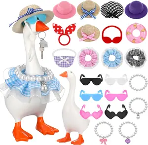 7-Inch Minimalist Magnetic Resin Goose Statue, Desk Mini Key Holder with 6 Outfits, Multifunctional Tool Holder, Cute Home Decoration, Housewarming Gift