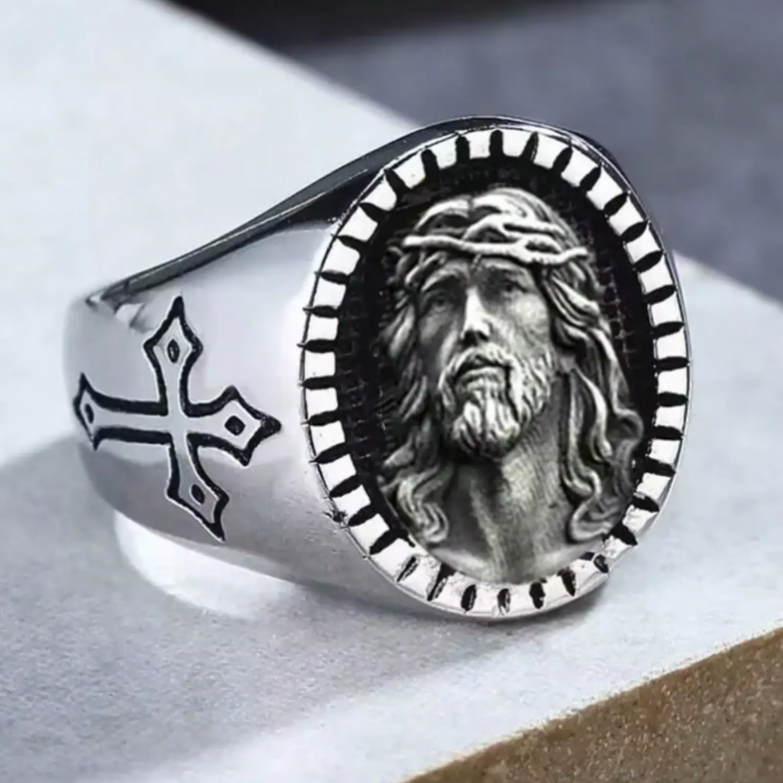 Elegant Jesus Christ Cross Ring – Vintage Faith Jewelry Gift for Men & Unisex, Perfect for Everyday Wear & Special Spiritual Moments