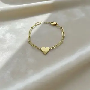 Markora Engraving Paperclip Heart Bracelet 18K Gold-Plated Stainless Steel Engravable Personalized Gift for Adults Modern Love Adjustable Fit