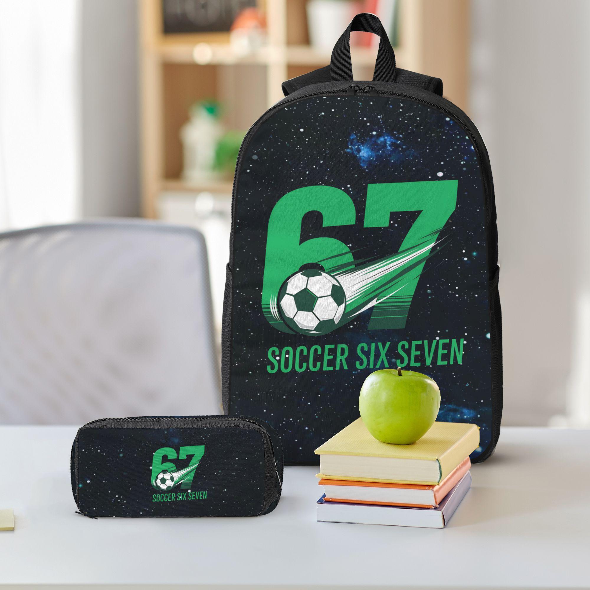 The '67' three-piece printed backpack set is suitable for both men and women. The overall design features the number "67" and a soccer ball pattern, making it an ideal choice for school or outdoor activities.
