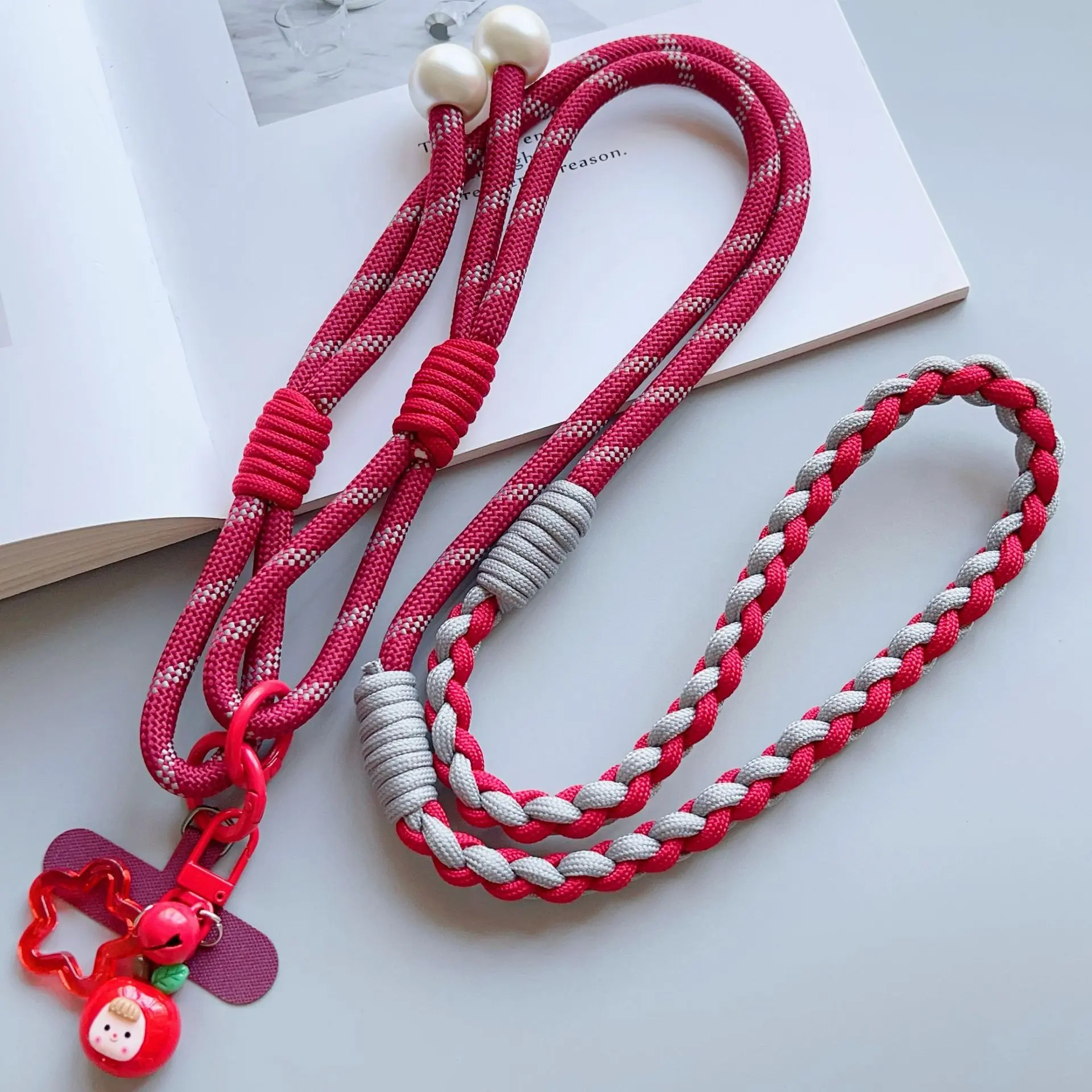 red and gray color matching weaving