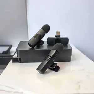 Clip on wireless microphone with voice control function, 360 °   omnidirectional noise reduction, USB-C rechargeable, built-in stand and windproof cover, suitable for live streaming, podcasting, gaming and video conferencing - style