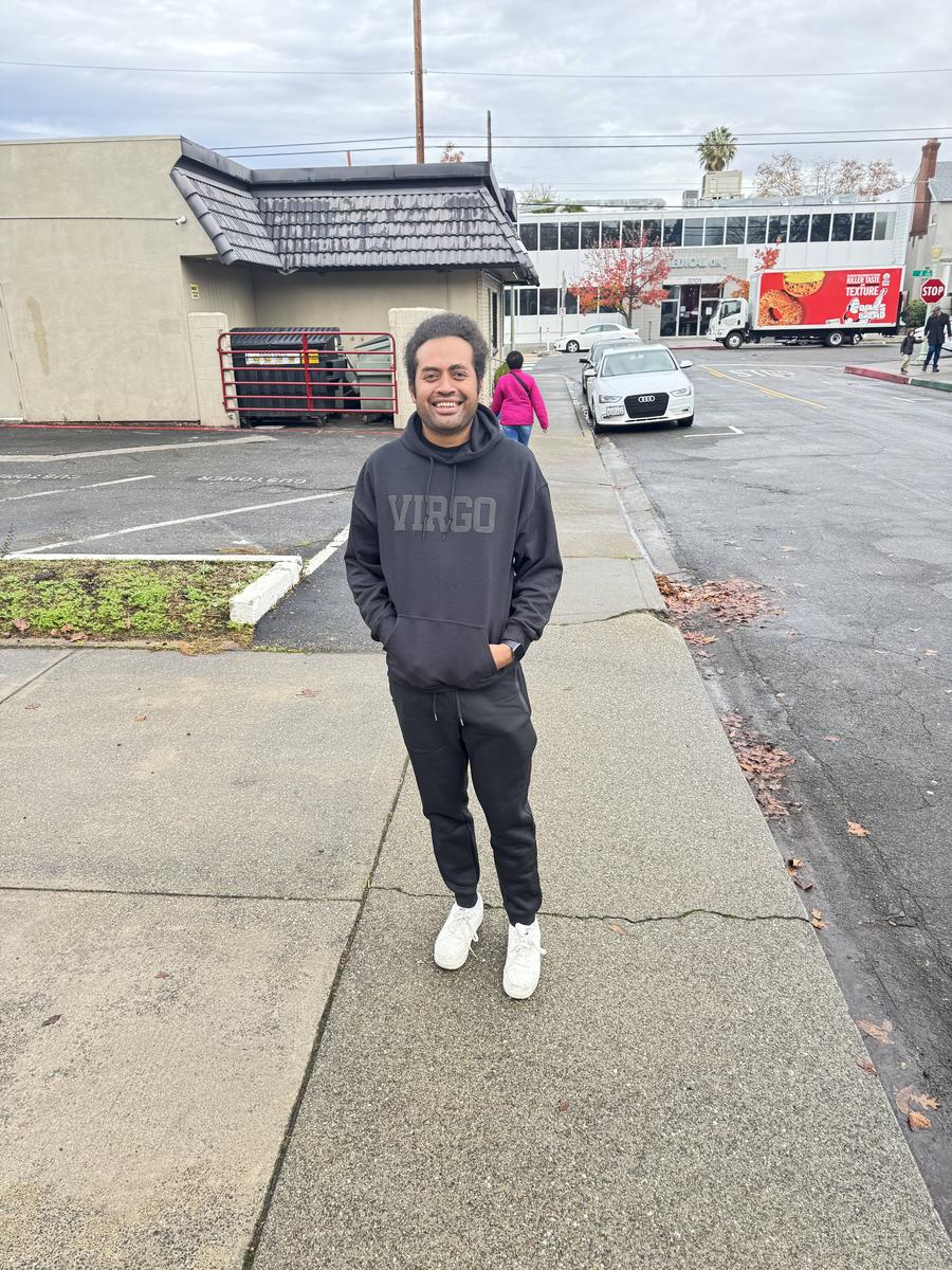 Item: Tech Zip Black-Charcoal-Heather Grey, X-Large