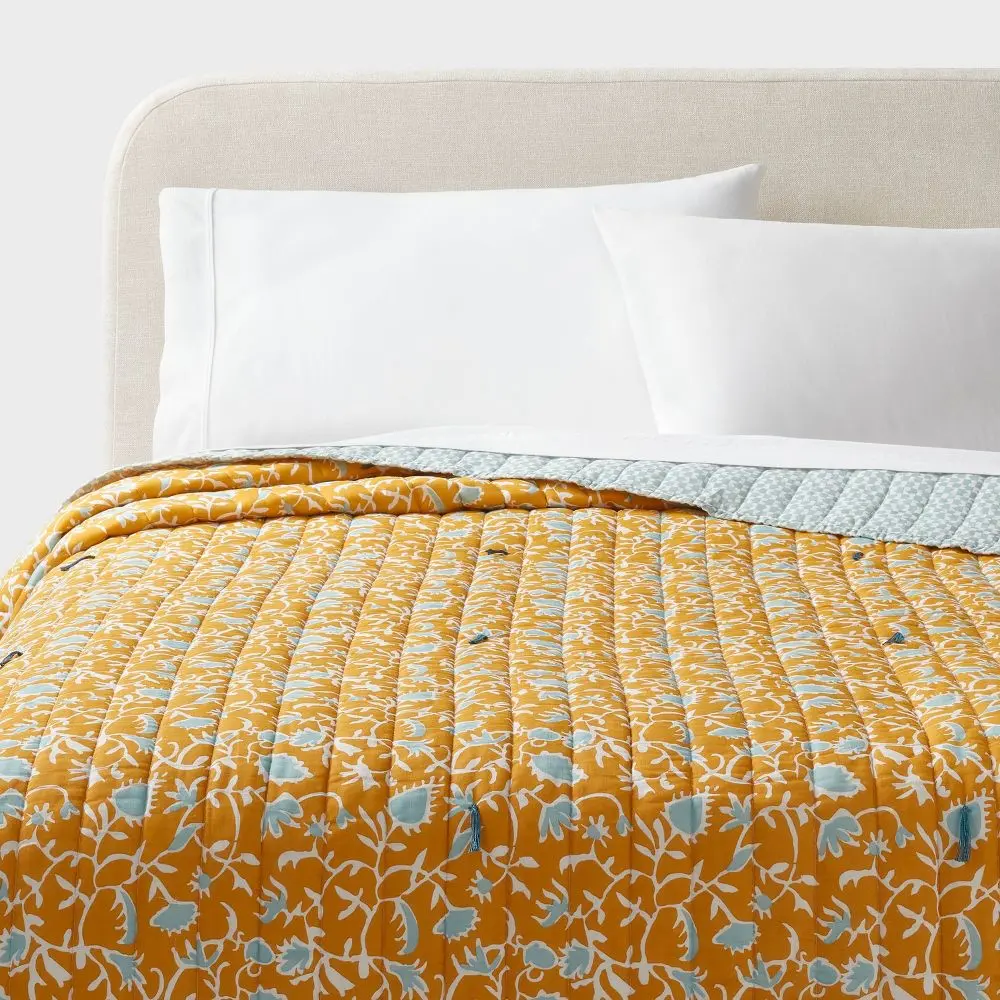 Earthy Vines Quilt - Threshold