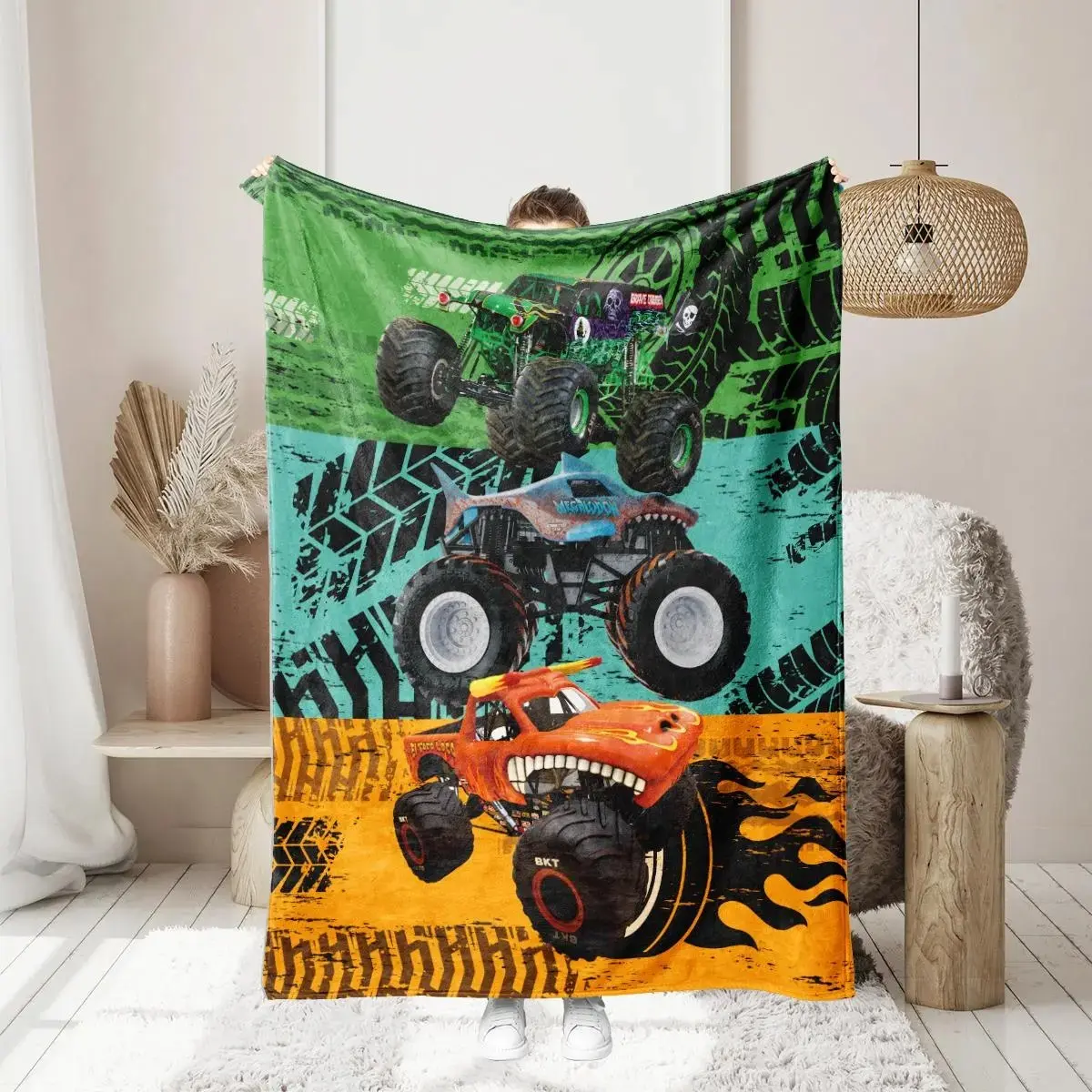 Multifunctional Modern Flannel Throw Blanket, Single Pack Super Soft Lightweight Fabric with Car & Airplane Elegant Color Graphic Print, Cozy Cover for TV Time at Home, Practical Decorative Gift for All Ages